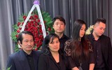 [ẢNH] Xúc động hình các nghệ sĩ Việt trong tang lễ nghệ sĩ hài Anh Vũ tại Mỹ